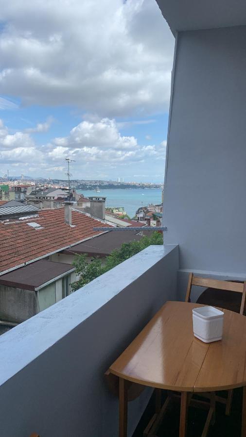 Butiq Flat With Bosphorus View Istanbul Exterior photo